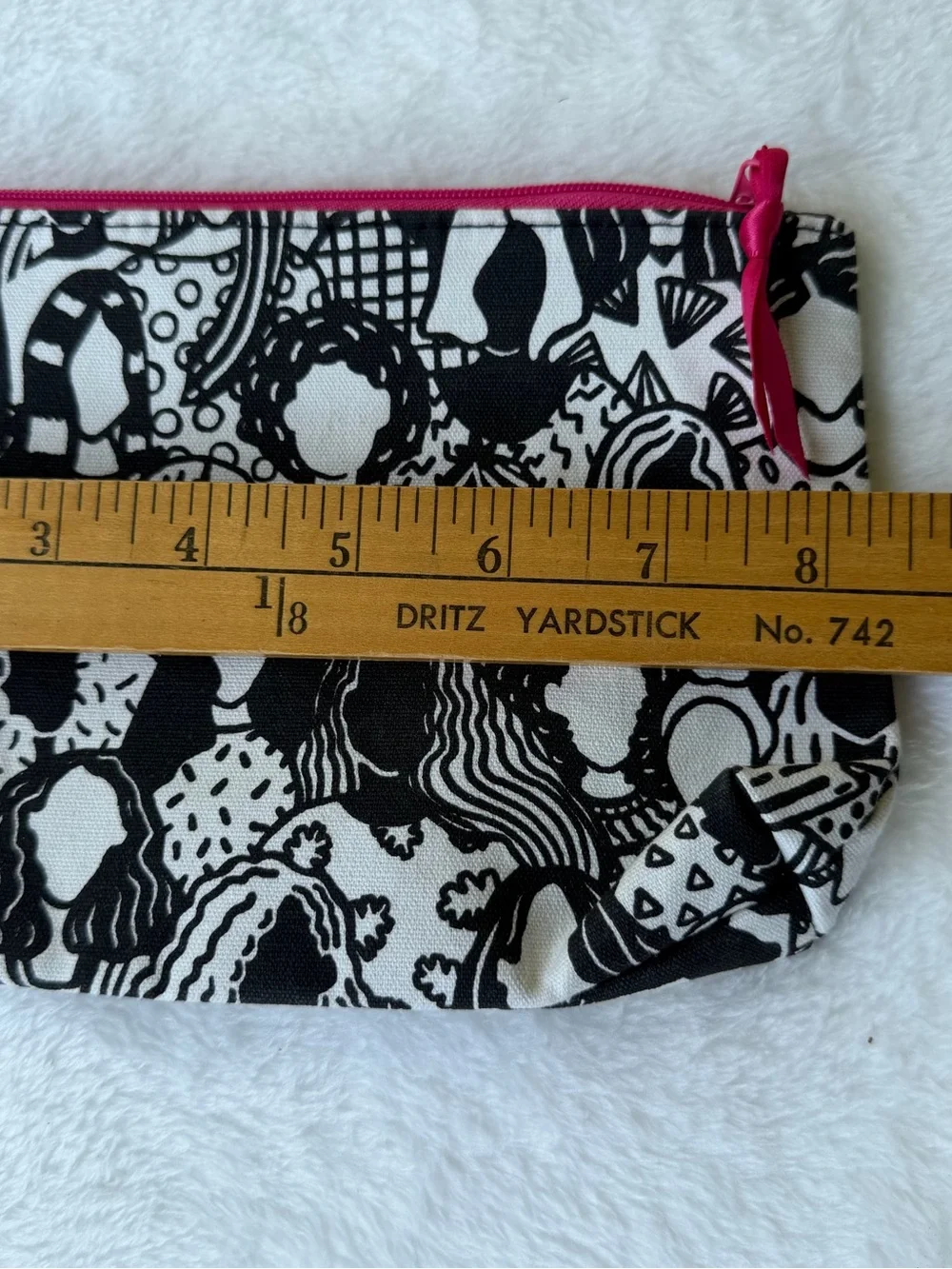 Ipsy Glambag Black & White Cosmetic Pouch with Pink Trim